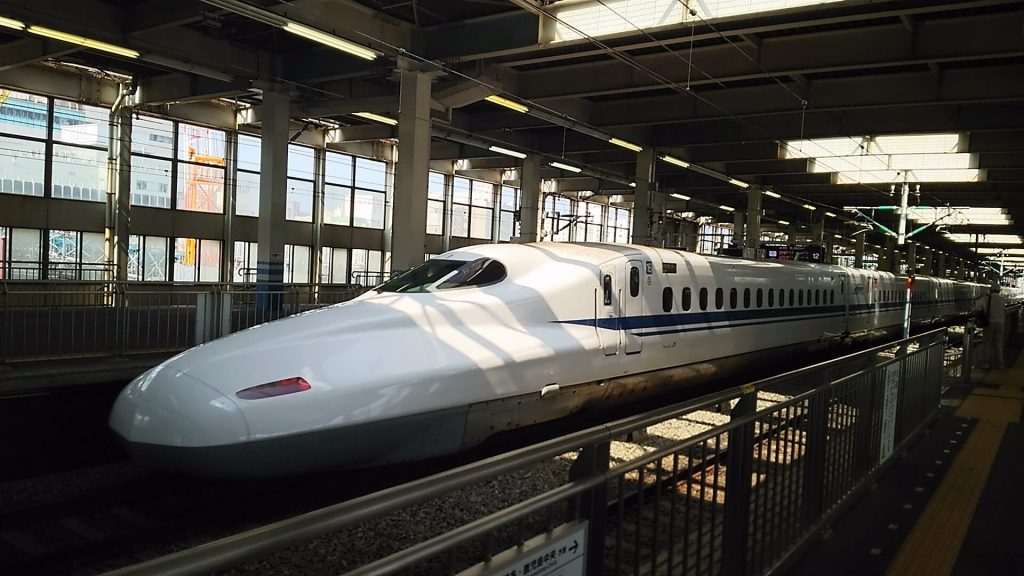 shinkansen szybkie pociągi w japonii